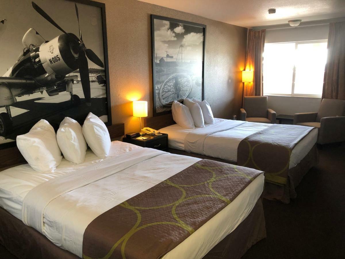 Super 8 By Wyndham Fernley Hotel Eksteriør billede